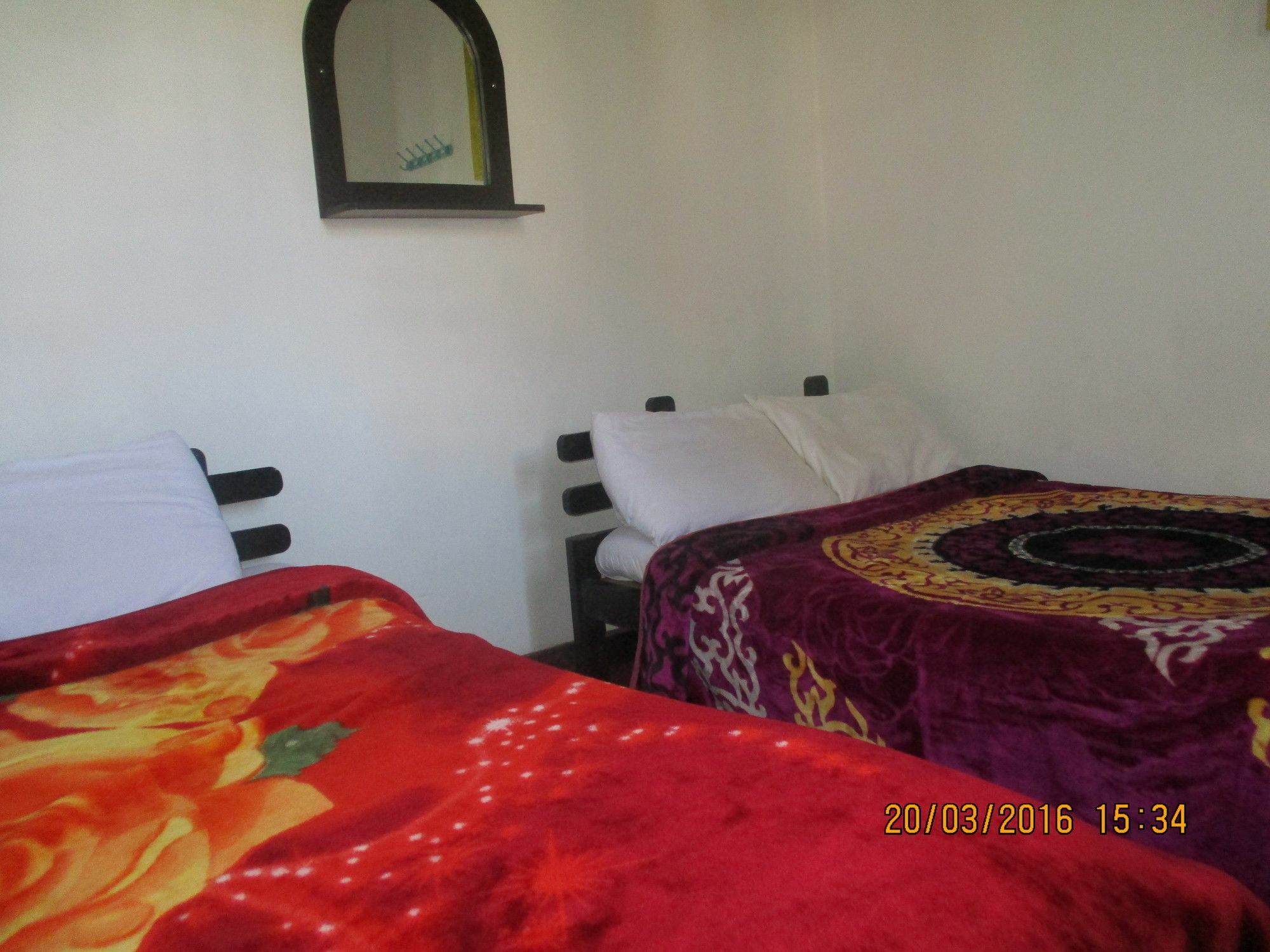 נוארה אליה Lake Crown Holiday Home מראה חיצוני תמונה